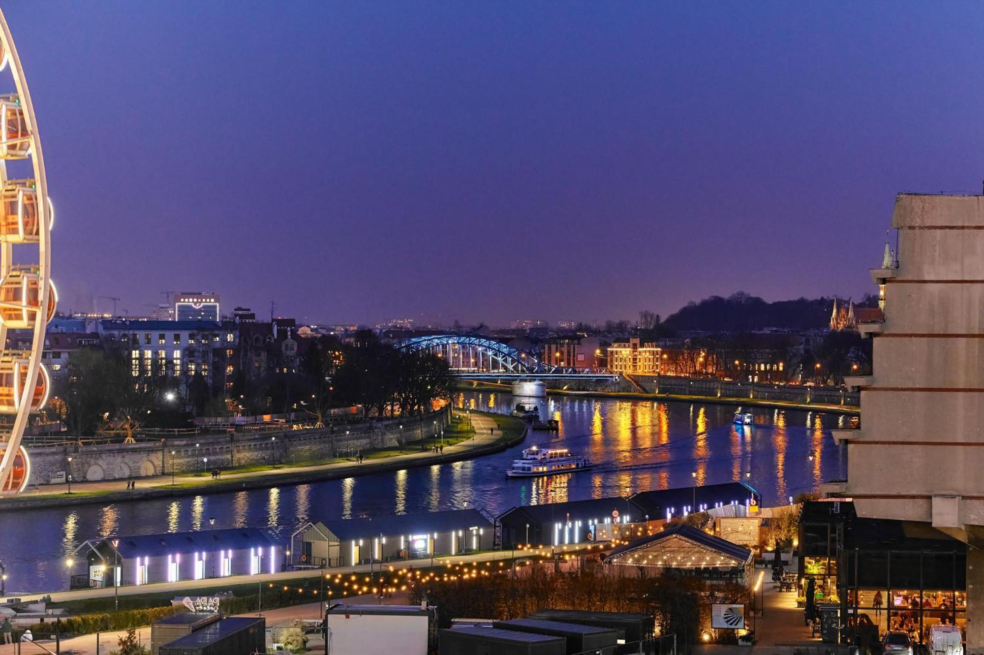 Exclusive On The Vistula River In By Renters Prestige Apartment Krakau